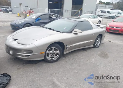 2000 Pontiac Firebird Trans Am from USA, damaged, VIN 2G2FV22G2Y2109897